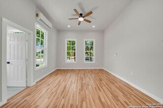 418 Atlanta St in San Antonio, TX - Building Photo - Building Photo