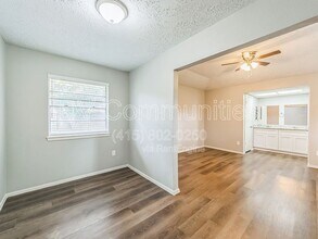 11823 Bee Ln in Houston, TX - Building Photo - Building Photo