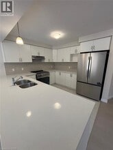 12 Riddell Dr in Stratford, ON - Building Photo - Building Photo