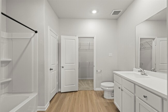 property at 11430 Amber Plns Dr