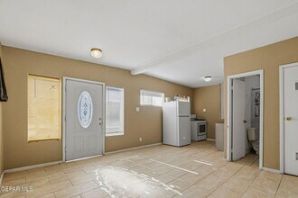 408 Lesa Ln in El Paso, TX - Building Photo - Building Photo