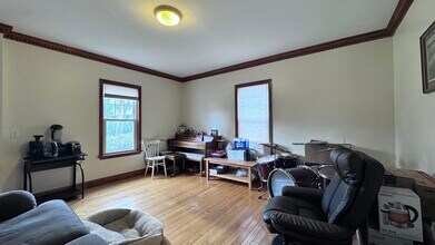 298 Langley Rd in Newton, MA - Building Photo - Building Photo