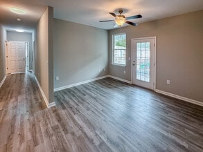 Pine Court Apartments in Beaufort, SC - Building Photo - Building Photo