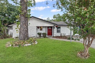 9104 Glenn Ln in Austin, TX - Building Photo