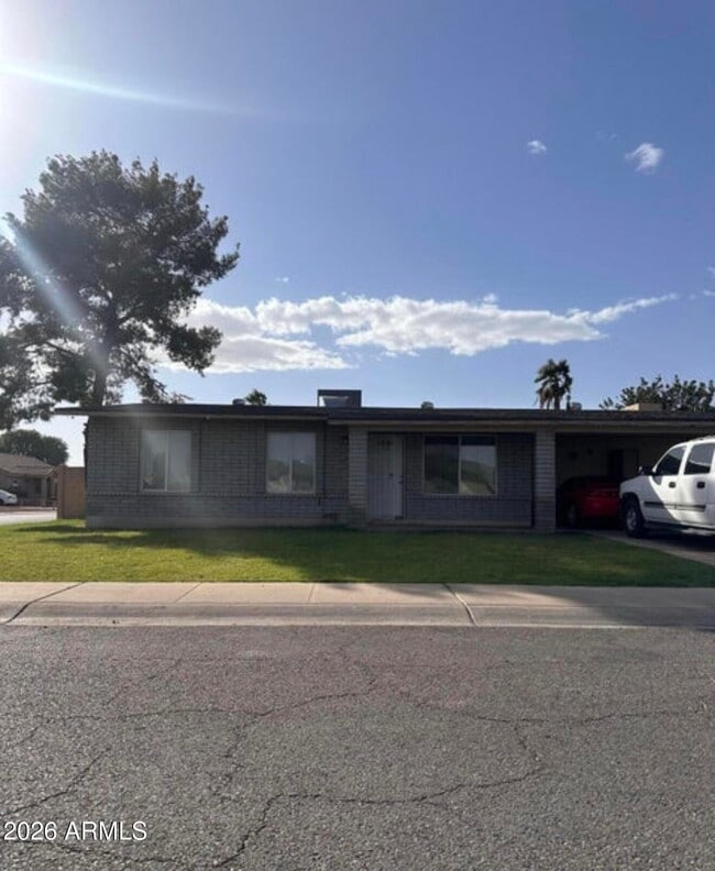 2916 N 87th Ln in Phoenix, AZ - Building Photo - Building Photo