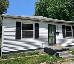 2240 Margybeth Ave in Evansville, IN - Building Photo