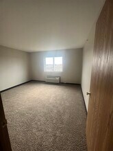 Brookside Knoll in Waukegan, IL - Foto de edificio - Building Photo