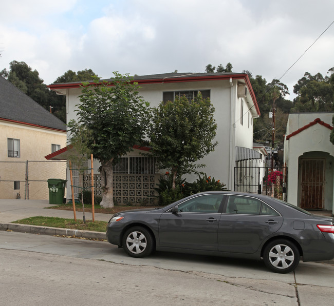 483 Solano Ave in Los Angeles, CA - Building Photo - Building Photo