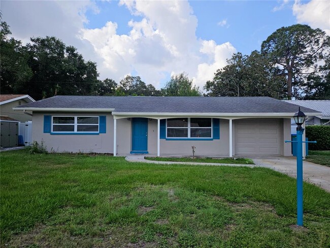 5718 45th Ave N in Kenneth City, FL - Foto de edificio - Building Photo