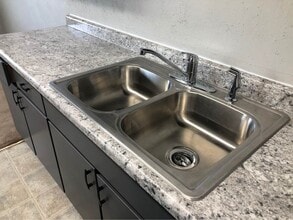 1702 W Tiffany Ct, Unit 4 in Peoria, IL - Foto de edificio - Building Photo