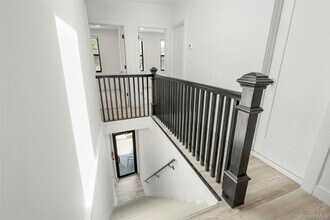 2122 Boston Post Rd in Larchmont, NY - Building Photo - Building Photo