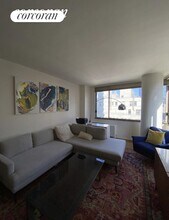 350 W 50th St in New York, NY - Building Photo - Building Photo