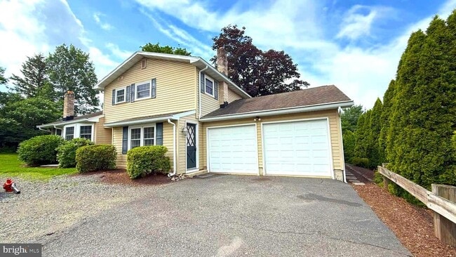 1805 Buchert Rd in Pottstown, PA - Building Photo - Building Photo