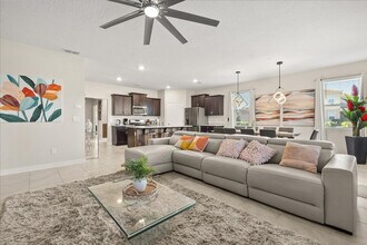 7850 Oak Reflection Lp in Davenport, FL - Building Photo - Building Photo