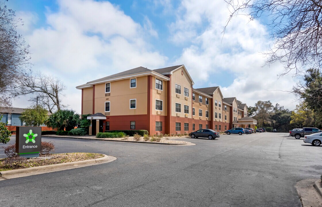 Furnished Studio-Pensacola - University Mall in Pensacola, FL - Building Photo