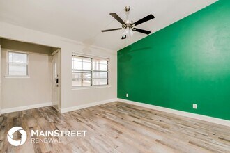 1811 Mimosa Ave in Plano, TX - Foto de edificio - Building Photo