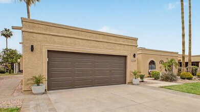 1318 Leisure World in Mesa, AZ - Building Photo - Building Photo