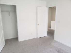 5271 Reps Trce in Norcross, GA - Foto de edificio - Building Photo