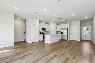 2580 Congaree Pk in Snellville, GA - Building Photo - Building Photo