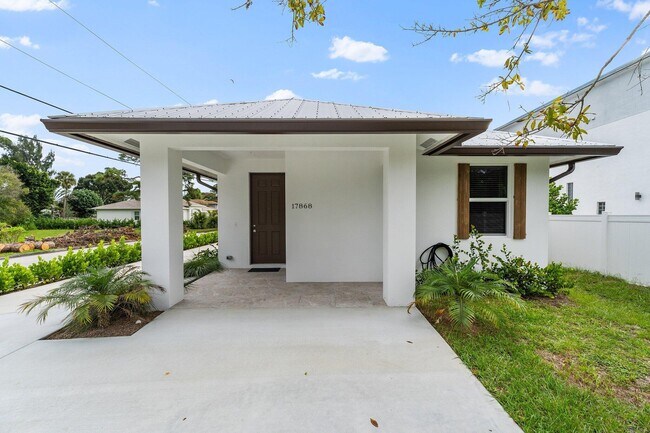 17868 Limestone Creek Rd in Jupiter, FL - Building Photo - Building Photo