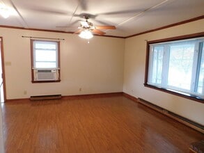 215 Crescent Dr in Hertford, NC - Building Photo - Building Photo