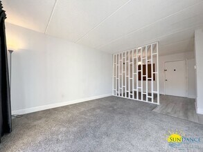 209 Miracle Strip Parkway Unit C in Mary Esther, FL - Building Photo - Building Photo