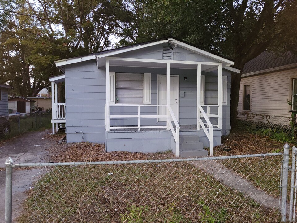 1541 W 1st St in Jacksonville, FL - Building Photo