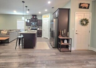 826 Smiley Cir in Pensacola, FL - Building Photo - Building Photo