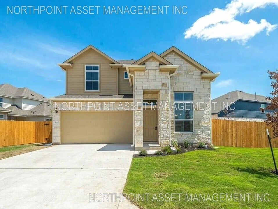 4112 Birdwatch Loop in Pflugerville, TX - Building Photo