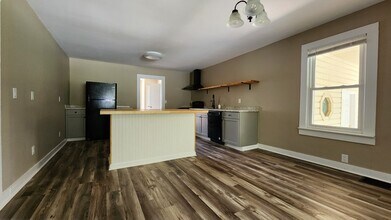 160 Brandonwood Dr in Johnson City, TN - Building Photo - Building Photo