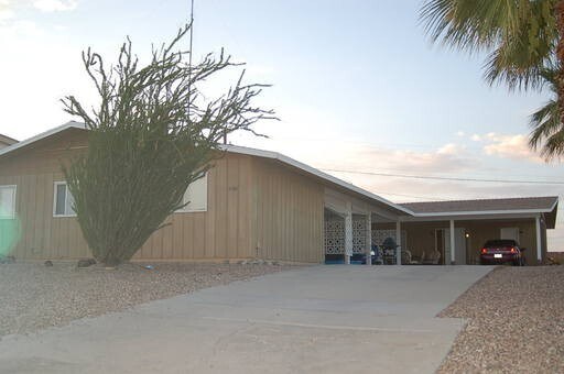 3184 Winterhaven Dr in Lake Havasu City, AZ - Building Photo