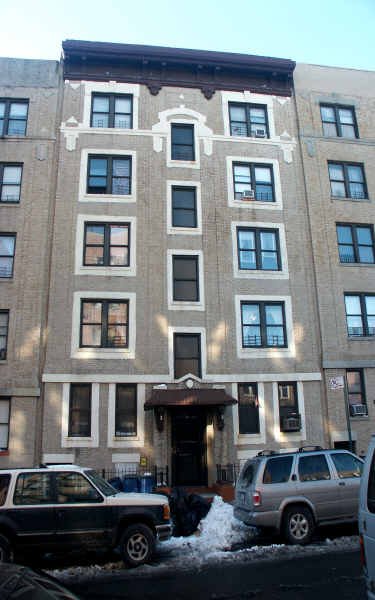 1215 Elder Ave in Bronx, NY - Building Photo