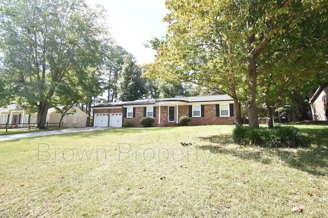 823 Southview Cir in Fayetteville, NC - Building Photo - Building Photo