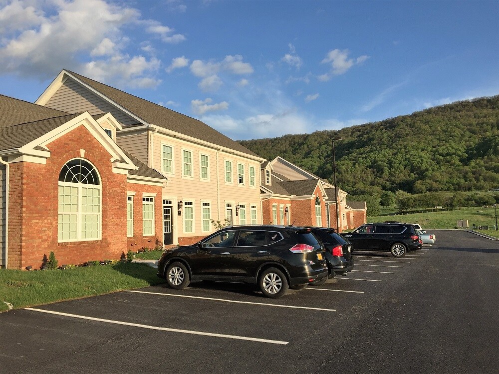 Fincastle Farms Apartments in Bluefield, VA