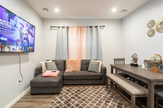 135 Fabyan Pl in Newark, NJ - Building Photo - Building Photo