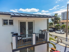 901 NW 22nd Pl in Miami, FL - Foto de edificio - Building Photo