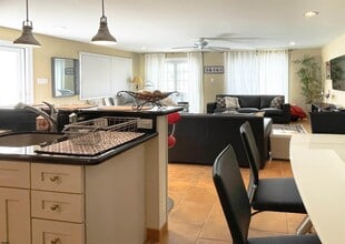 111 N Washington Ave in Margate City, NJ - Building Photo - Building Photo