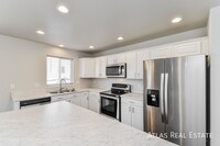 10840 Nolin Dr, Unit 1696-05 in Colorado Springs, CO - Foto de edificio - Building Photo