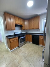 5055 W Montana St, Unit 2 in Chicago, IL - Foto de edificio - Building Photo