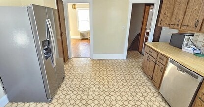 1024 N Main St in Brockton, MA - Building Photo - Building Photo