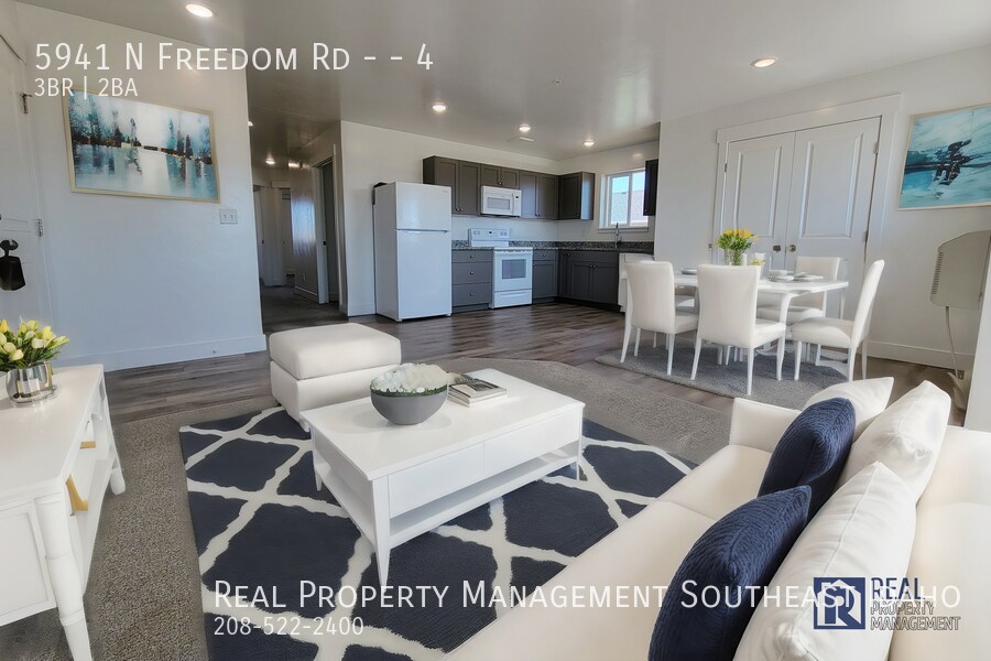 5941 N Freedom Rd in Idaho Falls, ID - Foto de edificio