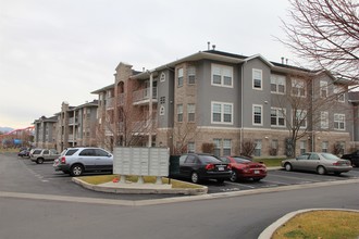 345 Belmont Pl in Provo, UT - Foto de edificio - Building Photo