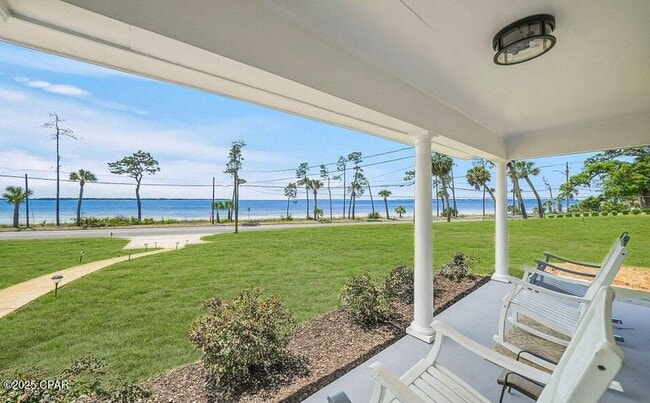 920 W Beach Dr in Panama City, FL - Building Photo - Building Photo
