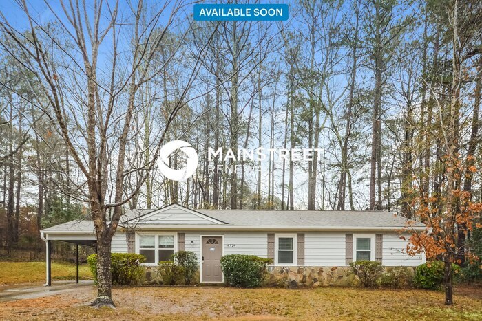 5375 Rocky Pine Dr in Stonecrest, GA - Building Photo