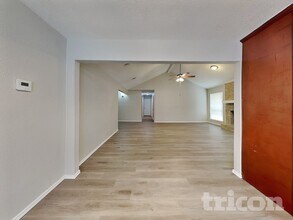 14211 Cradlewood St in San Antonio, TX - Building Photo - Building Photo