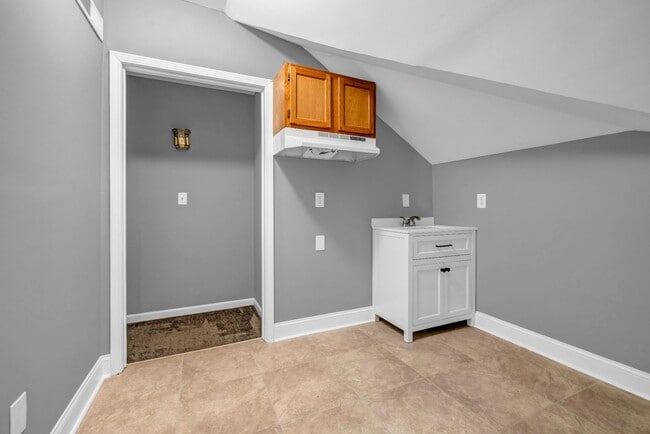978 Hank Aaron Dr SW in Atlanta, GA - Building Photo - Building Photo