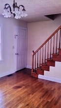7055 St John Rd in Elizabethtown, KY - Foto de edificio - Building Photo