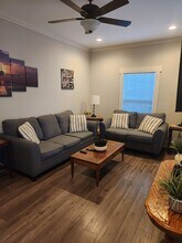 568 Toms Hill Dr, Unit Cozy Studio in Hendersonville, NC - Building Photo - Building Photo