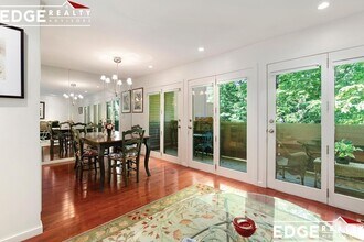 241 Perkins St, Unit E101 in Boston, MA - Building Photo - Building Photo