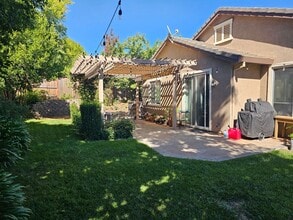 4206 Torrazzo Way in El Dorado Hills, CA - Building Photo - Building Photo